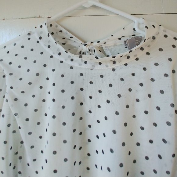 ASOS Long Sleeve Cropped White w/Black Polka Dots Top SZ 10 - Picture 5 of 11